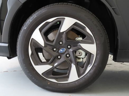 Used 2025 Subaru Crosstrek 2.5i Limited w/ Crosstrek Mirror Package image 29