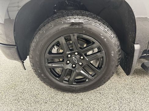 Used 2024 Chevrolet Silverado 1500 RST image 16