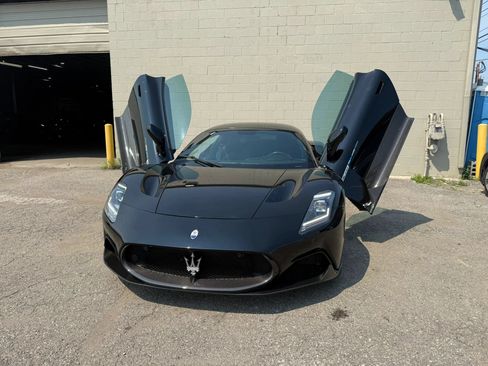 Used 2022 Maserati MC20 Coupe RWD image 33
