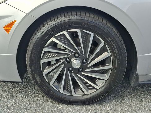 Certified 2023 Hyundai Sonata SEL FWD image 9