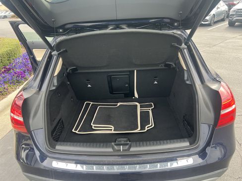 Certified 2019 Mercedes-Benz GLA 250 4MATIC image 34