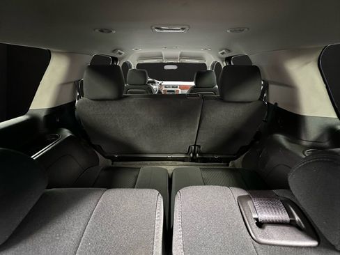 Used 2014 Chevrolet Tahoe LS image 33