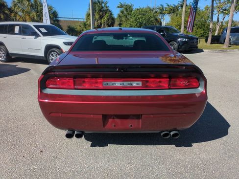Used 2014 Dodge Challenger R/T image 6