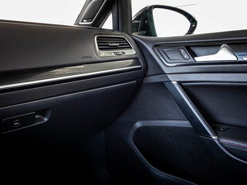 Used 2015 Volkswagen GTI Autobahn image 44