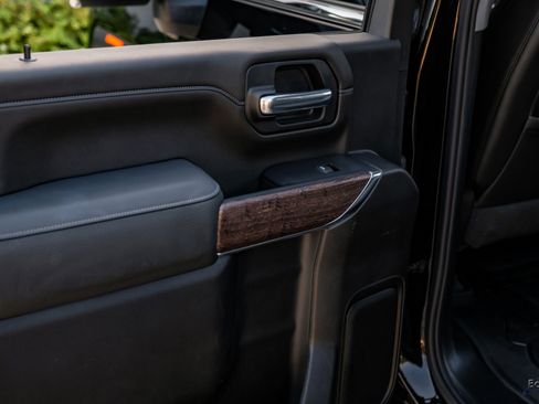 Used 2022 GMC Sierra 3500 Denali w/ Technology Package image 86