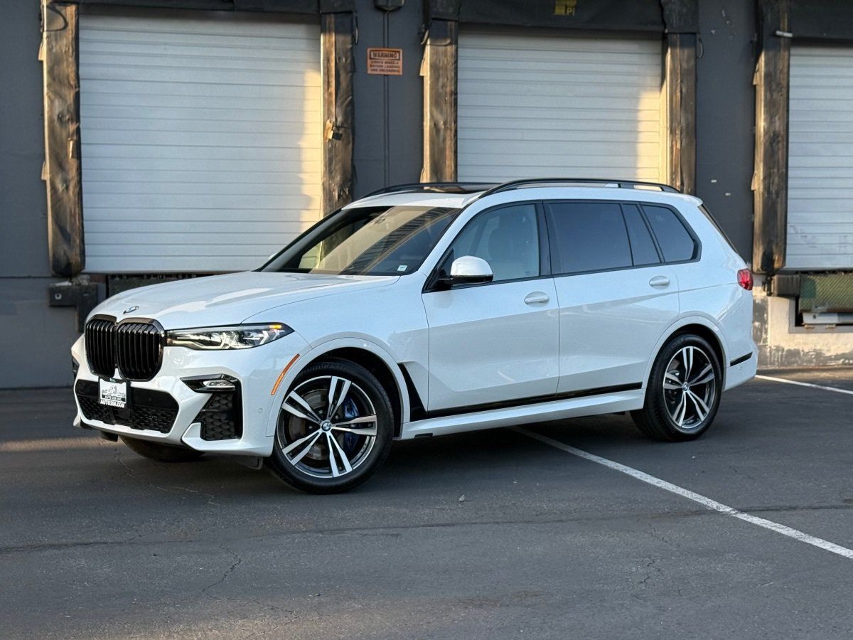Used 2022 BMW X7 xDrive40i w/ Premium Excellence Package AWD/4WD image 7