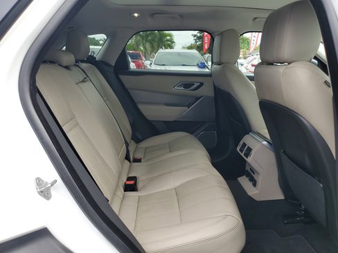 Used 2018 Land Rover Range Rover Velar S image 37