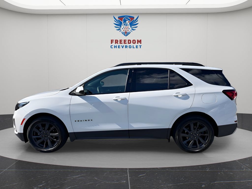 Used 2022 Chevrolet Equinox RS AWD/4WD image 3