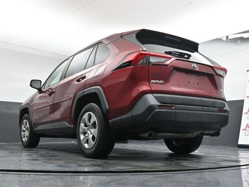 Used 2019 Toyota RAV4 LE image 21