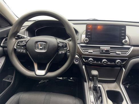 Used 2018 Honda Accord EX image 52