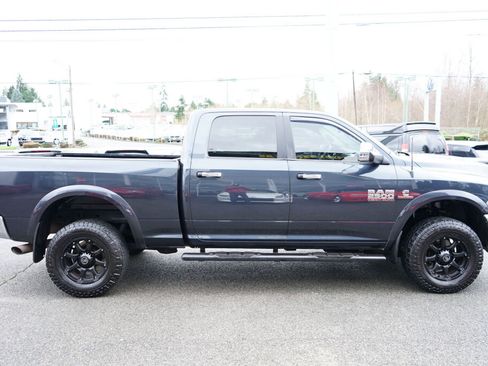 Used 2018 RAM 2500 Laramie w/ Convenience Group image 6