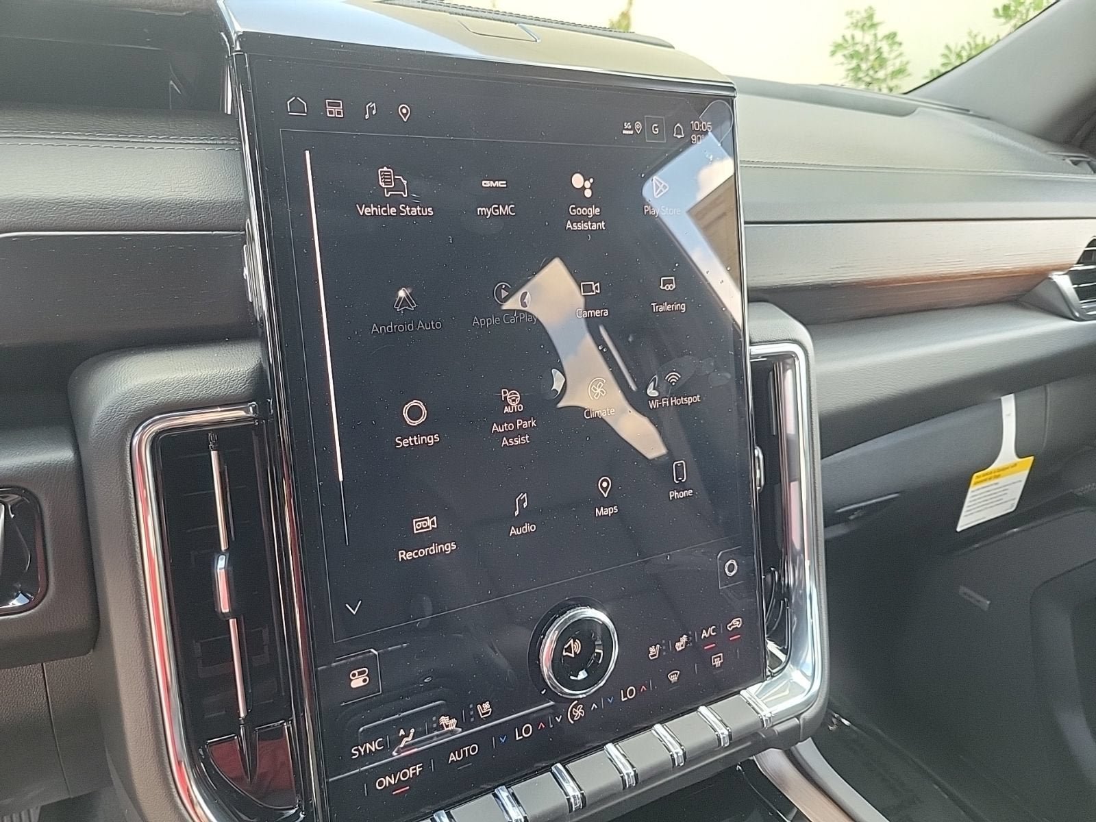 New 2026 GMC Yukon Denali w/ Denali Reserve Package AWD/4WD image 19