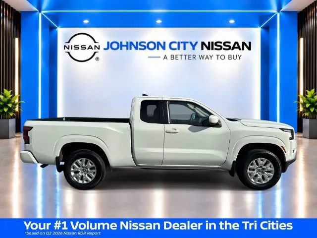 Used 2022 Nissan Frontier SV AWD/4WD image 3