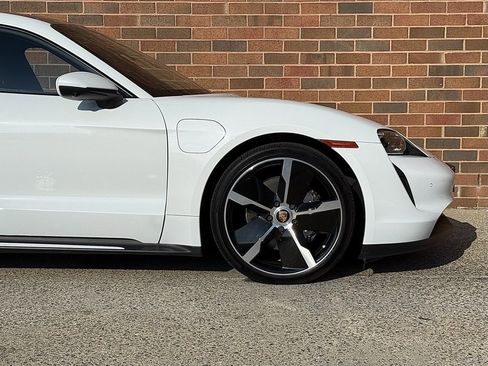 Certified 2023 Porsche Taycan image 11