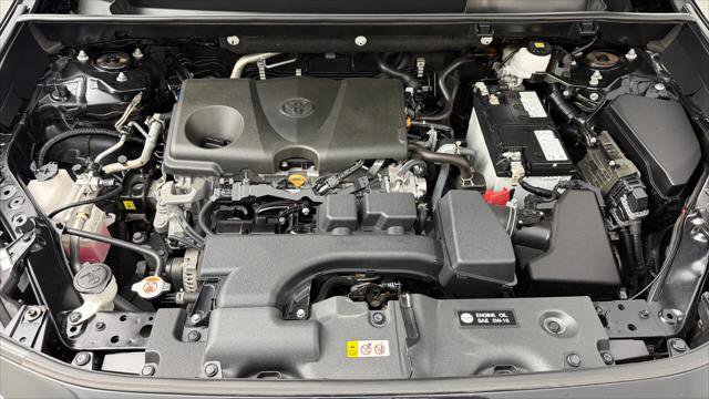 Used 2024 Toyota RAV4 LE FWD image 31