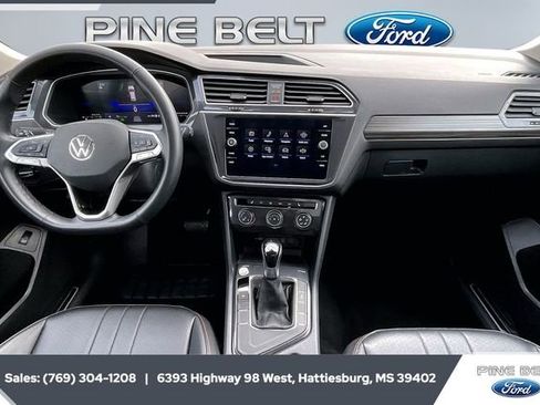 Used 2024 Volkswagen Tiguan Wolfsburg Edition image 13