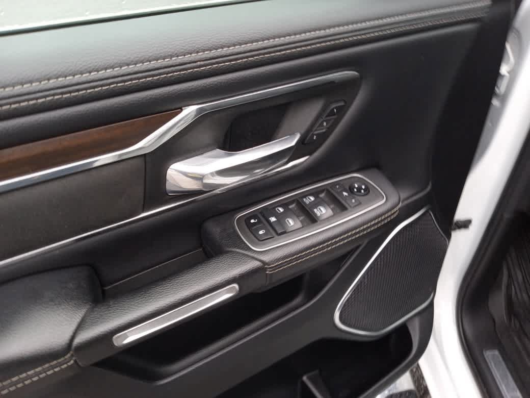 Used 2021 RAM 1500 Laramie AWD/4WD image 16