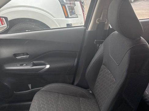 Used 2024 Nissan Kicks SV image 19