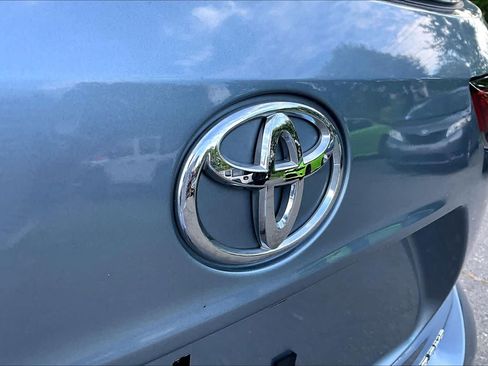 Used 2022 Toyota Highlander XLE AWD/4WD image 30