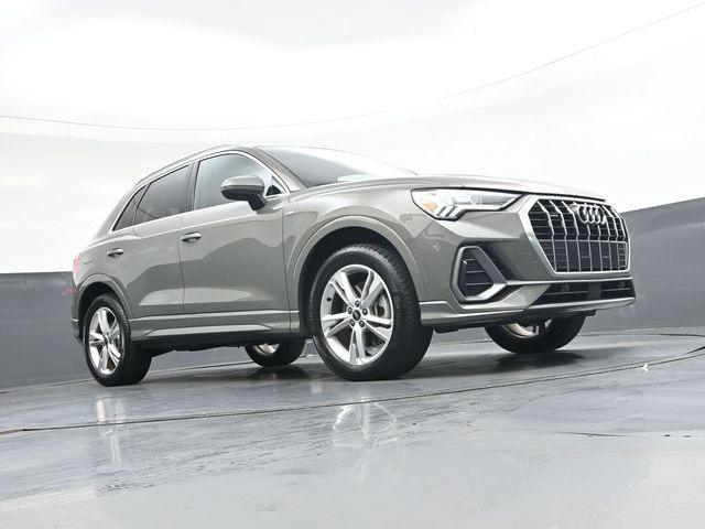 Used 2022 Audi Q3 2.0T Premium Plus AWD/4WD image 28