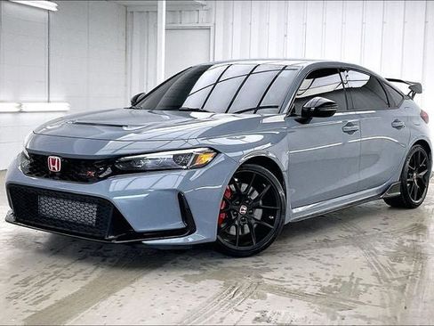 Used 2024 Honda Civic Type R image 2