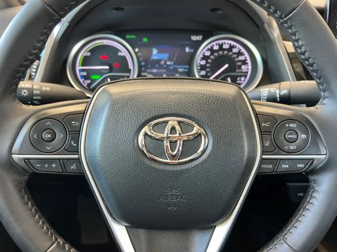 Used 2023 Toyota Camry XLE w/ Navigation Package FWD image 26