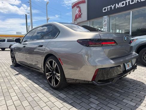 Used 2024 BMW 740i RWD image 6