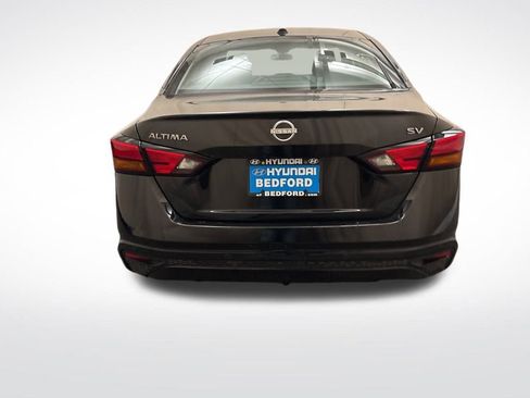 Used 2024 Nissan Altima 2.5 SV image 6
