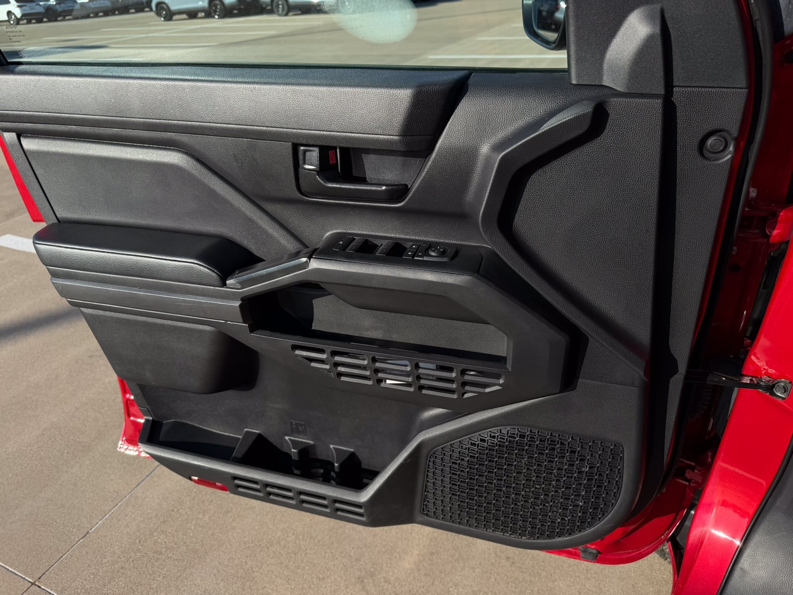Used 2024 Toyota Tacoma SR5 AWD/4WD image 26