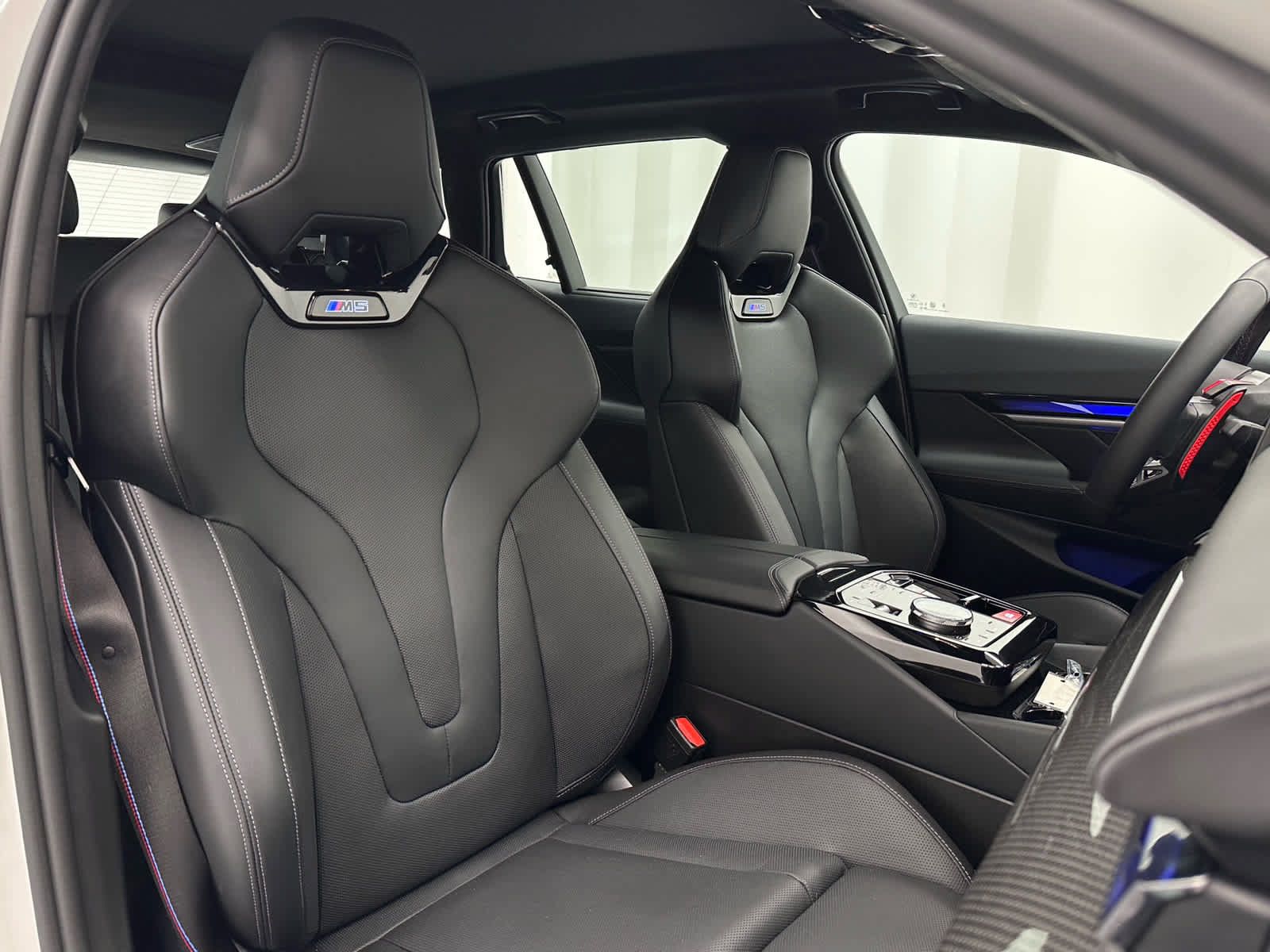 Used 2026 BMW M5 Touring AWD/4WD image 19
