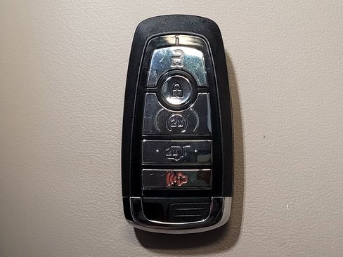 Used 2022 Lincoln Corsair FWD image 32