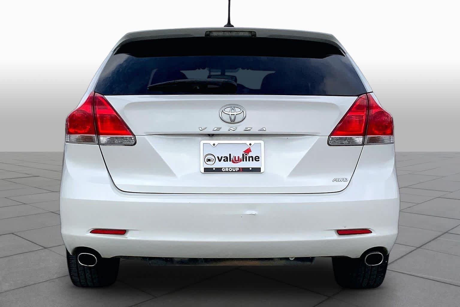 Used 2010 Toyota Venza AWD image 4