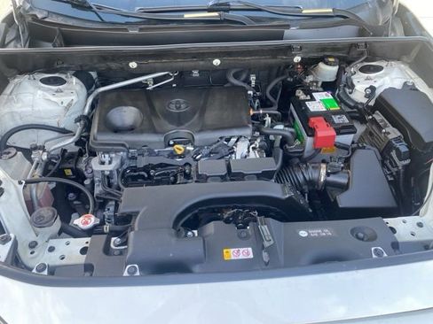 Used 2020 Toyota RAV4 LE w/ Carpet Mat Package image 13