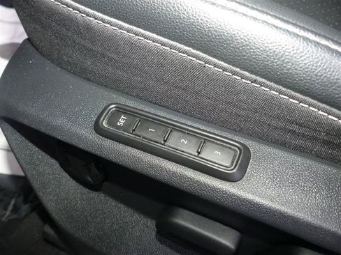 Used 2022 Volkswagen Atlas SEL AWD/4WD image 23