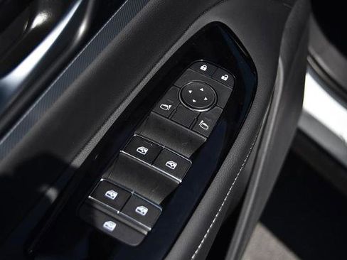 New 2025 Nissan Murano SL image 9