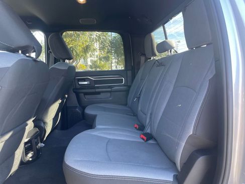 Used 2024 RAM 2500 Big Horn w/ Safety Group image 29