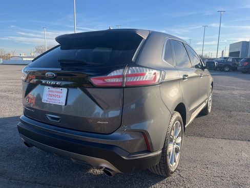 Used 2024 Ford Edge Titanium image 5