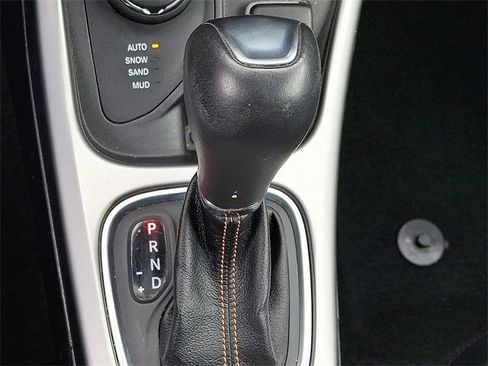 Used 2021 Jeep Compass Latitude w/ Driver Assistance Group image 16