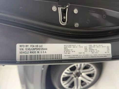 Used 2024 Jeep Wagoneer Series II w/ Flexible Seating Group image 64