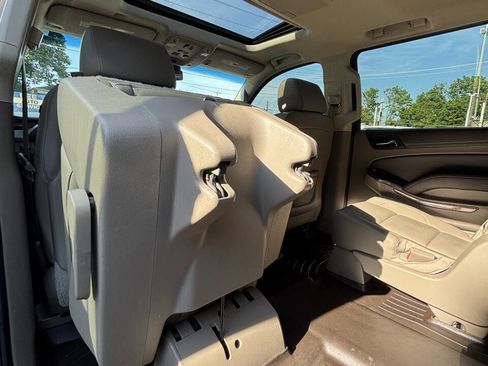 Used 2015 Chevrolet Suburban LTZ AWD/4WD image 16