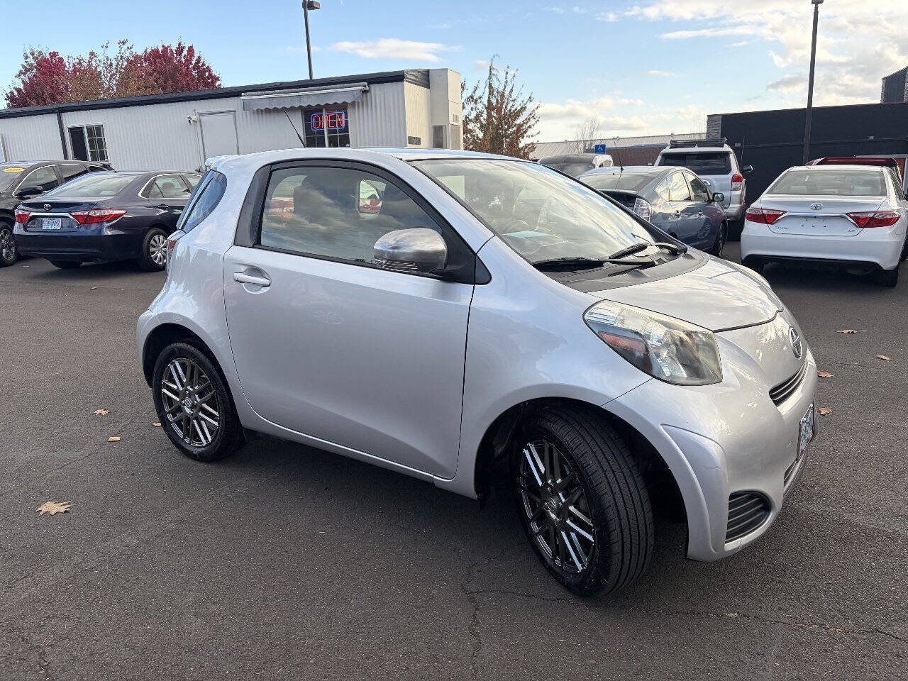 Used 2012 Scion iQ w/ Rear Speaker Pkg FWD image 3