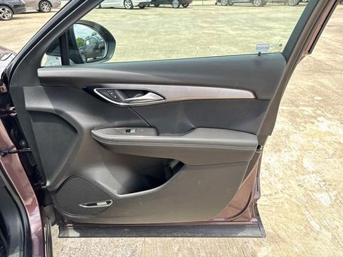 Used 2025 Buick Envision Sport Touring AWD/4WD image 33