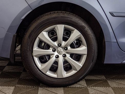 Used 2025 Toyota Corolla LE FWD image 49