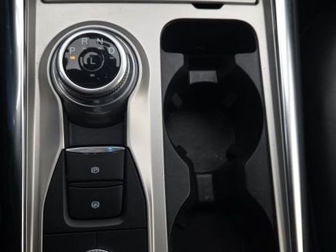 Used 2022 Ford Explorer XLT w/ Equipment Group 202A image 36