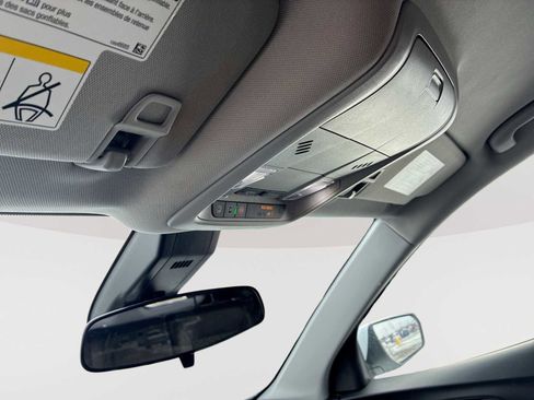 Certified 2024 Chevrolet Equinox LT image 40