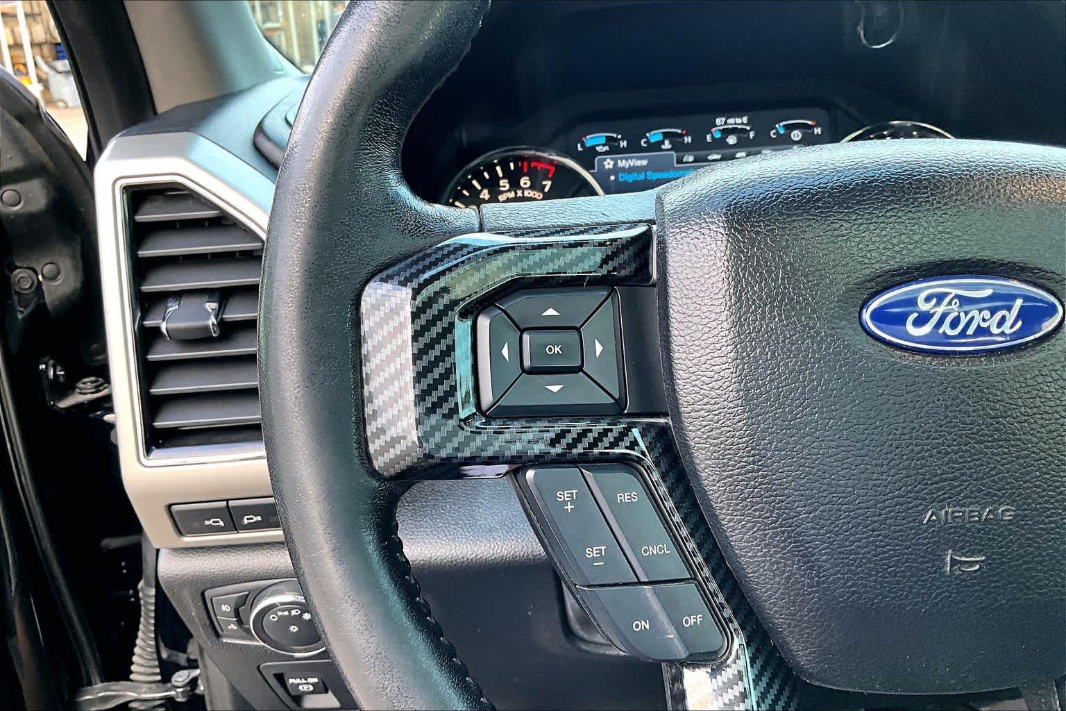 Used 2018 Ford F150 Lariat w/ Equipment Group 502A Luxury AWD/4WD image 26