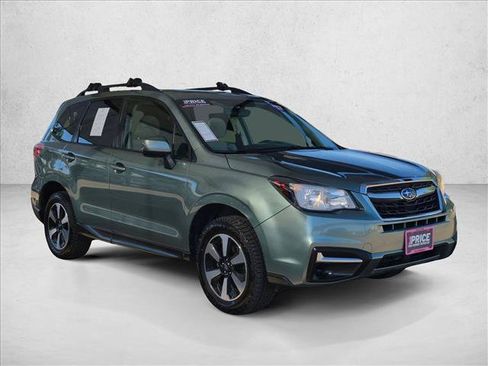 Used 2017 Subaru Forester 2.5i Premium w/ Popular Package #1A AWD/4WD image 4