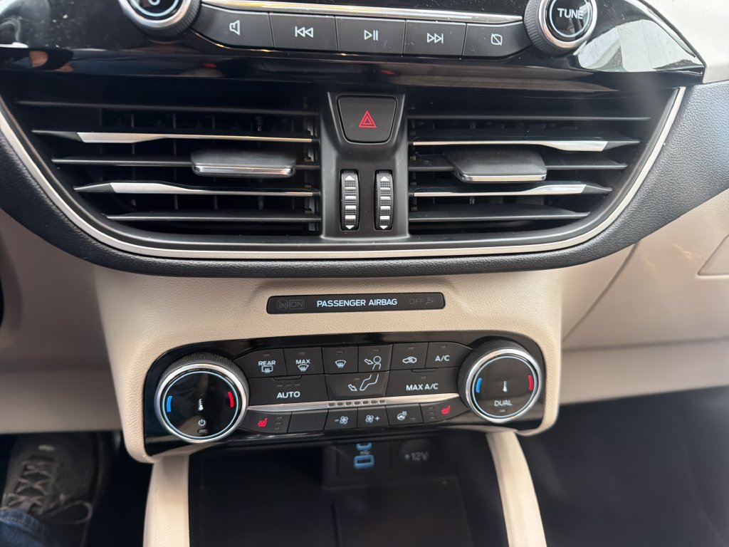 Used 2022 Ford Escape SEL AWD/4WD image 18