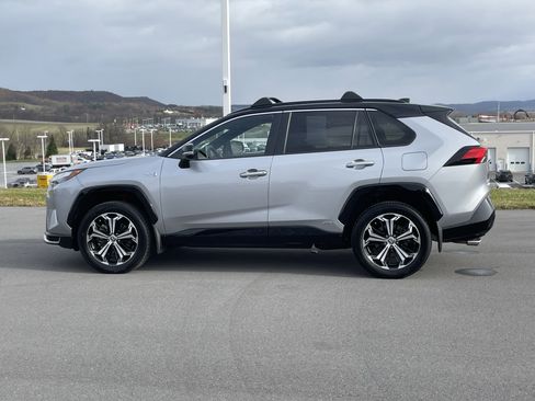 Used 2022 Toyota RAV4 XSE image 7