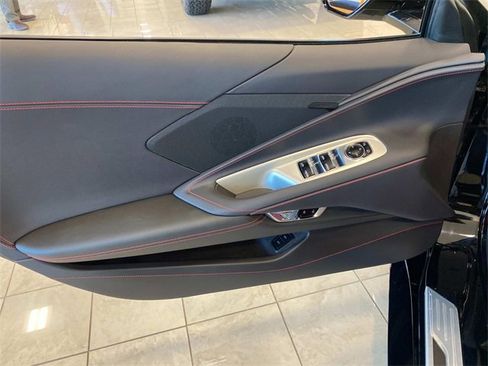 Used 2023 Chevrolet Corvette Stingray Convertible w/ Z51 Performance Package image 10